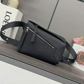 Picture of Loewe Handbags _SKUfw239906438fw